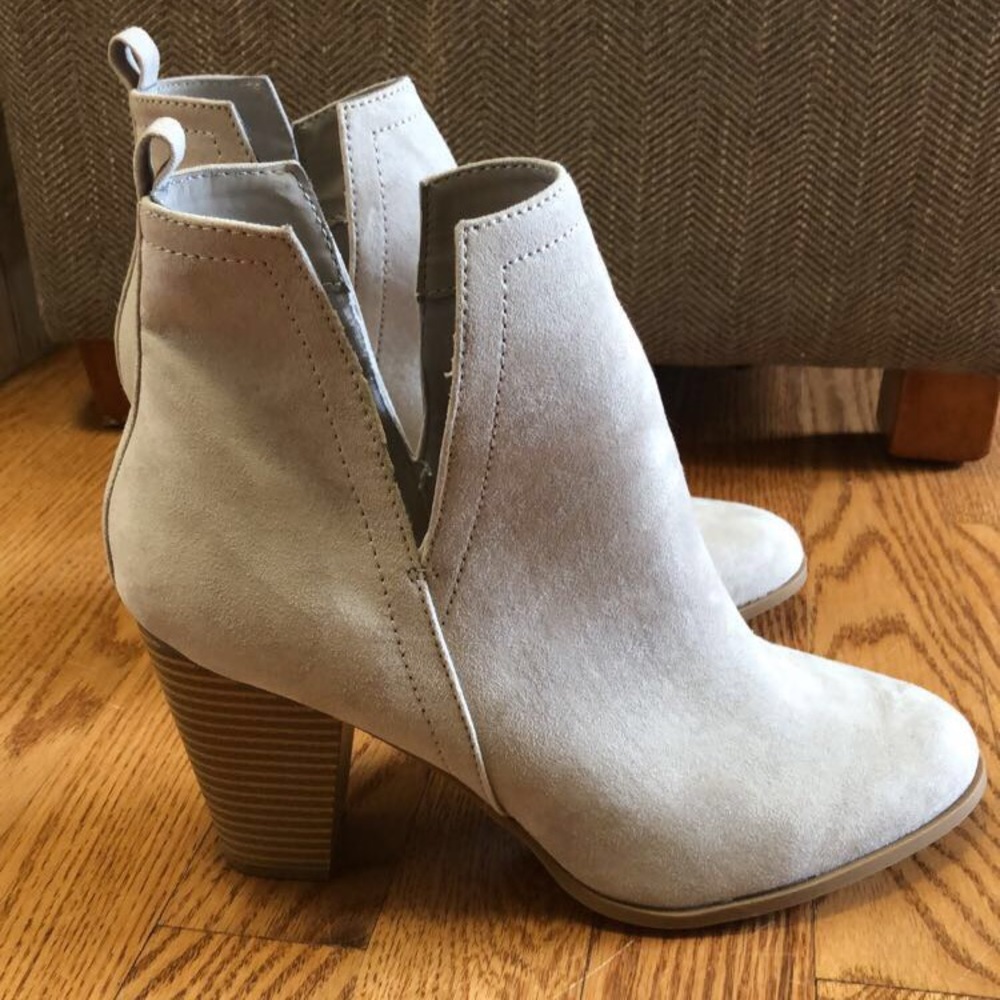 Express Booties (tan suede) size 8